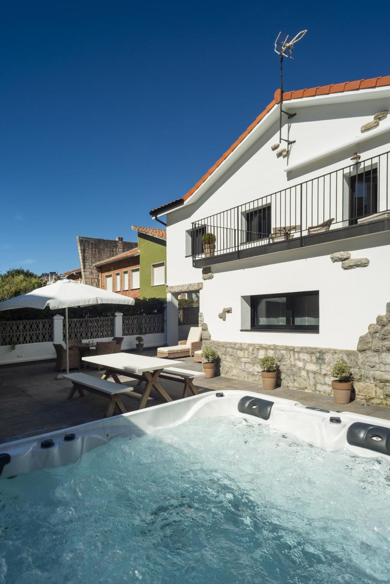 La Playa Suites Suances Εξωτερικό φωτογραφία